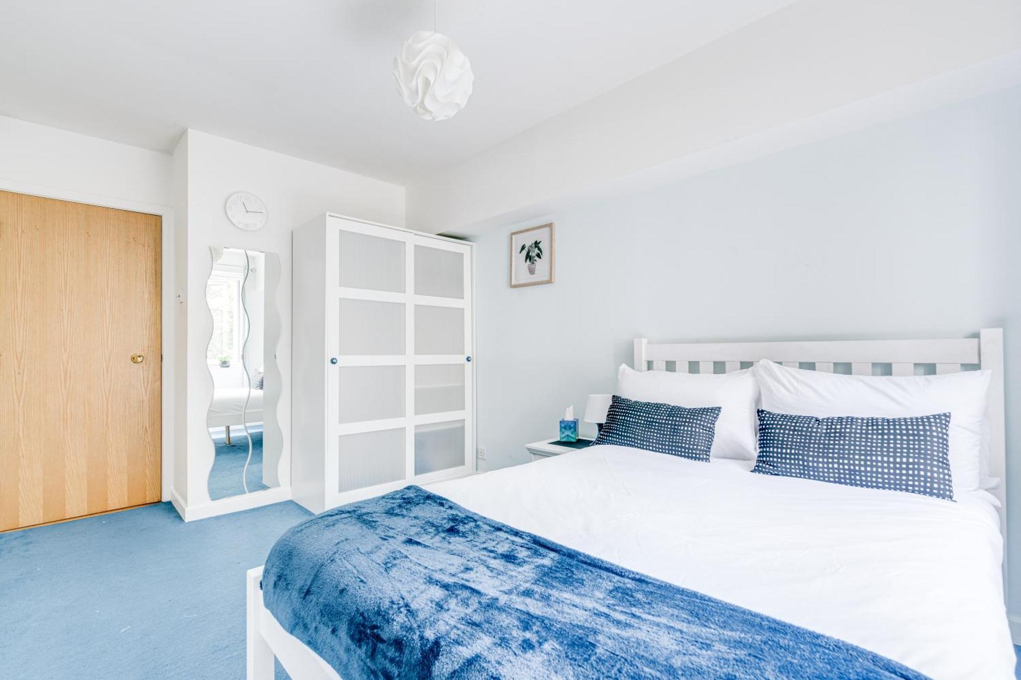 Apartment In Elephant & Castle With Parking London Exterior photo